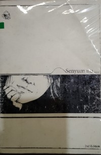 Senyum itu...